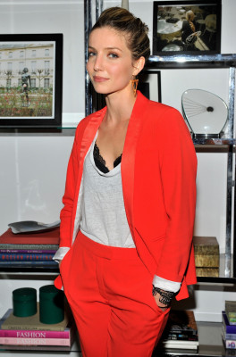 Annabelle Wallis pic #912036