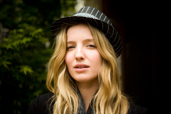 Annabelle Wallis pic #910860
