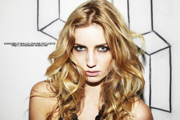 Annabelle Wallis pic #916606