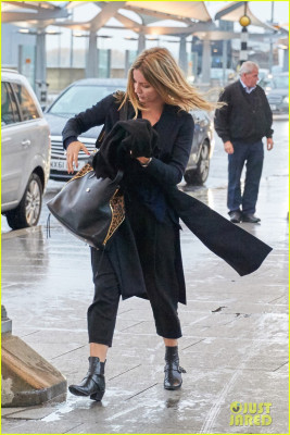 Annabelle Wallis pic #927349