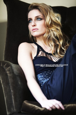 Annabelle Wallis pic #915675