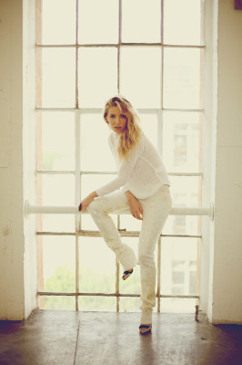 Annabelle Wallis - Annie Edmonds Photoshoot