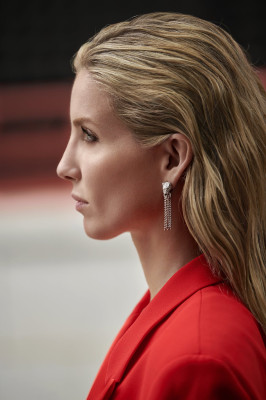 Annabelle Wallis - Panthere de Cartier (2020)