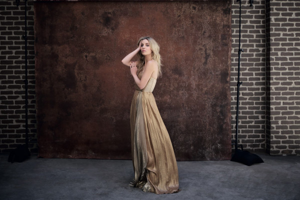 Annabelle Wallis pic #976140