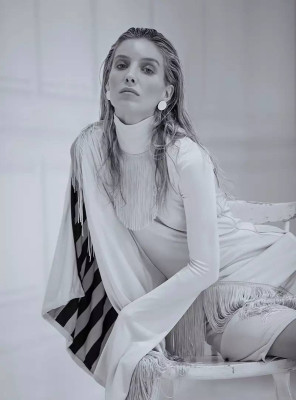 Annabelle Wallis pic #975440