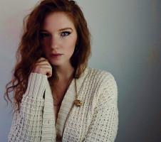 Annalise Basso – Self Portraits “At twilight” April 2020 (II)