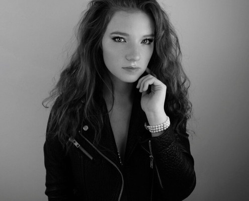 Annalise Basso – Self Portraits “At twilight” April 2020 (II)