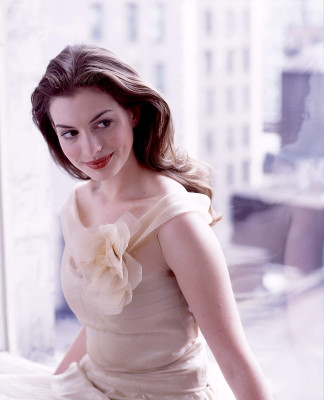 Anne Hathaway pic #242305