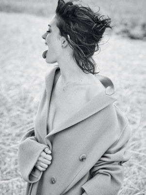 Anne Hathaway pic #831198