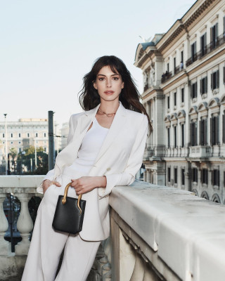 Anne Hathaway ~ BULGARI FALL-WINTER 2023