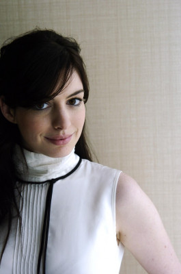Anne Hathaway pic #618821