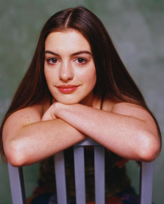 photo 11 in Anne Hathaway gallery [id194368] 2009-10-07 00:00:00