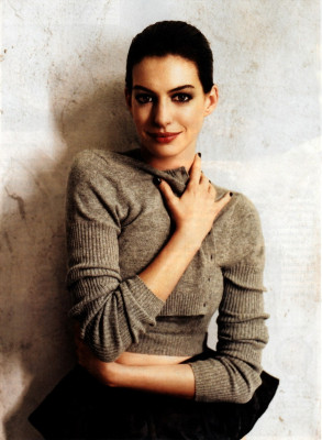 Anne Hathaway pic #129937