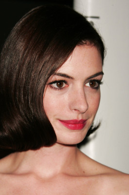 Anne Hathaway pic #129938