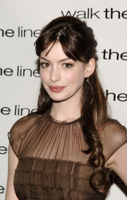 photo 17 in Anne Hathaway gallery [id196586] 2009-10-13 00:00:00