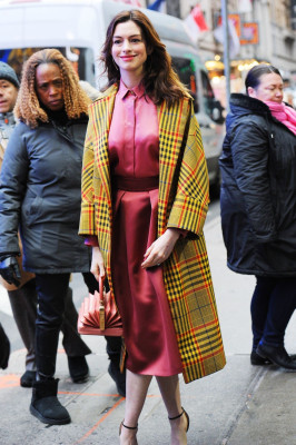 Anne Hathaway pic #1136336