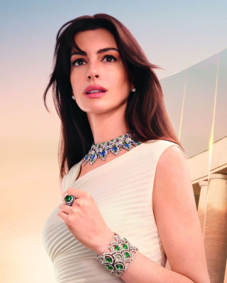 Anne Hathaway – Bulgaris Eternally Reborn 2024