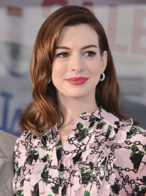 Anne Hathaway – Honored With a Star on the Hollywood Walk of Fame