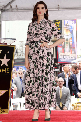 Anne Hathaway – Honored With a Star on the Hollywood Walk of Fame