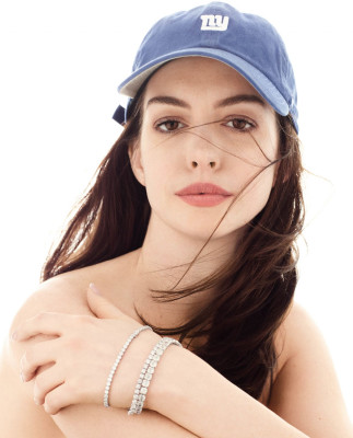 Anne Hathaway pic #947764