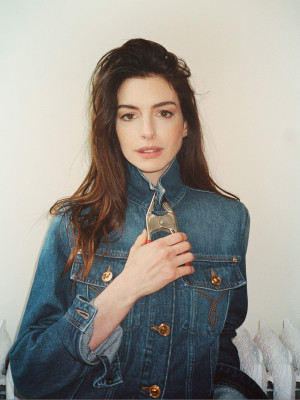 Anne Hathaway for Net-A-Porter Magzinee Nov 23