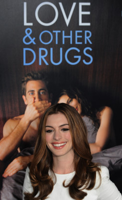 photo 10 in Anne Hathaway gallery [id311584] 2010-11-10 00:00:00