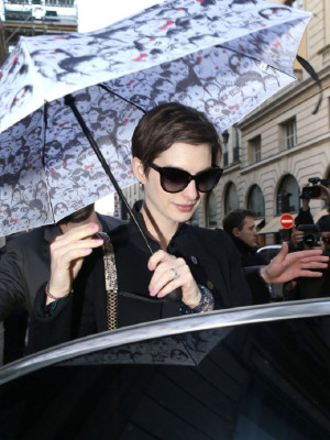 Anne Hathaway pic #606337