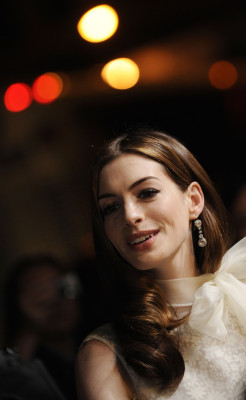 photo 29 in Anne Hathaway gallery [id315949] 2010-11-22 00:00:00
