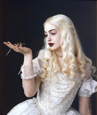 photo 11 in Anne Hathaway gallery [id195303] 2009-10-08 00:00:00