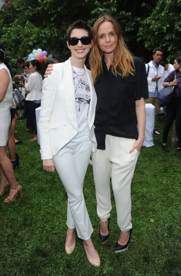Anne Hathaway pic #523049