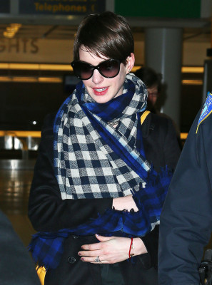 photo 13 in Anne Hathaway gallery [id597992] 2013-01-22 00:00:00