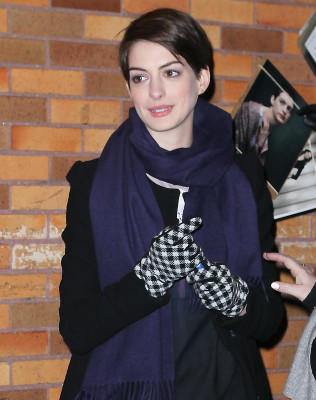 photo 19 in Anne Hathaway gallery [id597986] 2013-01-22 00:00:00