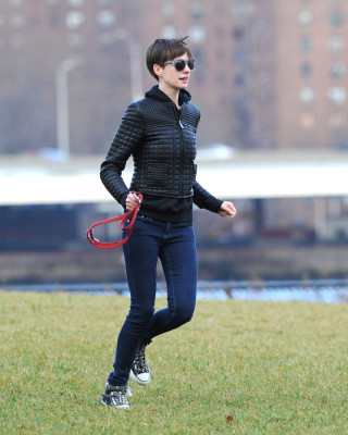 Anne Hathaway pic #599088