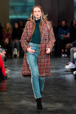 Anne Vyalitsyna - Veronica Beard Autumn/Winter 2020 Fashion Show in New York