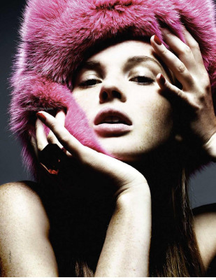 Anne Vyalitsyna pic #232016