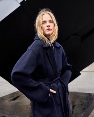 Anne Vyalitsyna for La Ligne