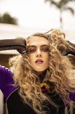 Anne Winters – LADYGUNN Magazine April 2019