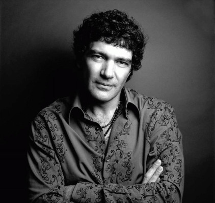 Antonio Banderas & Mario Casas