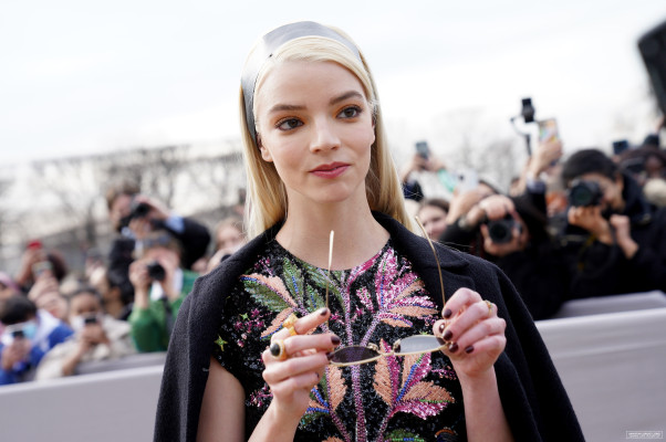 Anya Taylor-Joy - Dior FW 2022/2023 Show at PFW 03/01/2022
