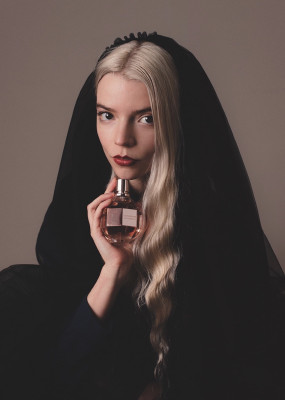 Anya Taylor-Joy for Viktor &amp; Rolf Flower Bomb Fragrance // 2020  