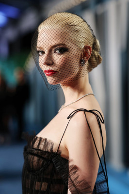 Anya Taylor-Joy - Vanity Fair Oscar Party in Beverly Hills 03/27/2022