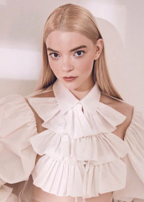Anya Taylor-Joy for Viktor &amp; Rolf Flower Bomb Fragrance // 2020  