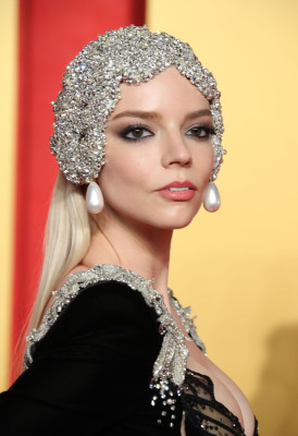 Anya Taylor-Joy – Vanity Fair Oscar Party in Beverly Hills