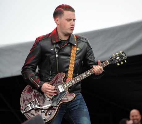 photo 16 in Arctic Monkeys gallery [id684387] 2013-12-16 00:00:00