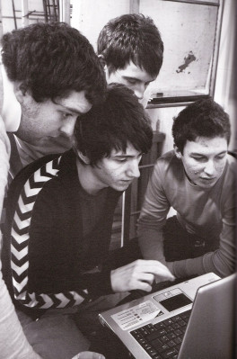 Arctic Monkeys pic #759907