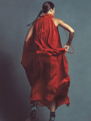 ARIANNA ARRINGTON in Elle Magazine, UK January 2020