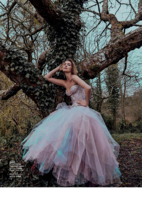 ARIZONA MUSE in Country &amp; Town House, May/June 2020