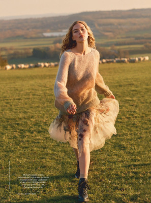 Arizona Muse – Town &amp; Country Magazine UK May 2019 Issue