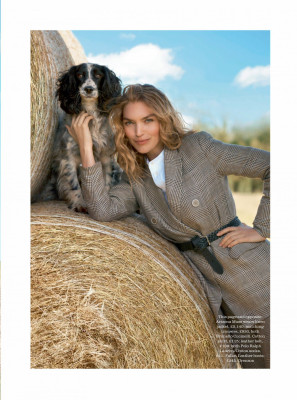 Arizona Muse – Town &amp; Country Magazine UK May 2019 Issue