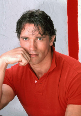 Arnold Schwarzenegger pic #591094